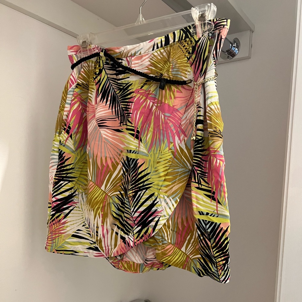Size 8 floral skirt